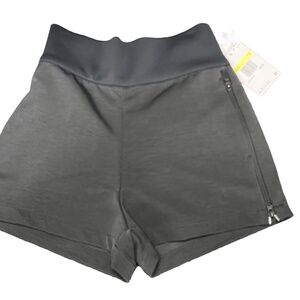 NIKE WOMEN'S TEAM TECH PACK WOVEN SHORT SZ SMALL in GRAY NWT